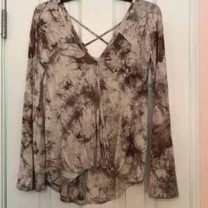 Bell sleeve, tie dye, boho top